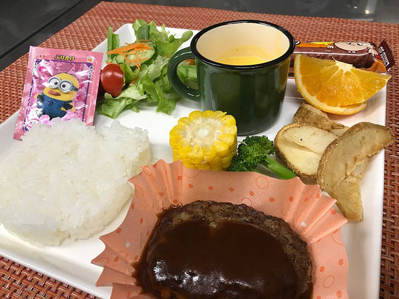 お子様ランチプレートのメニュー(一例)